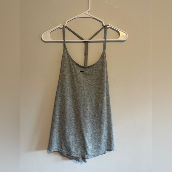 Nike Women's Heather Gray Running Workout Tank Top Medium - Picture 1 of 5